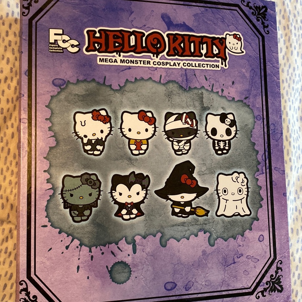 Hello kitty 2011 Halloween collectable set BNIB never opened